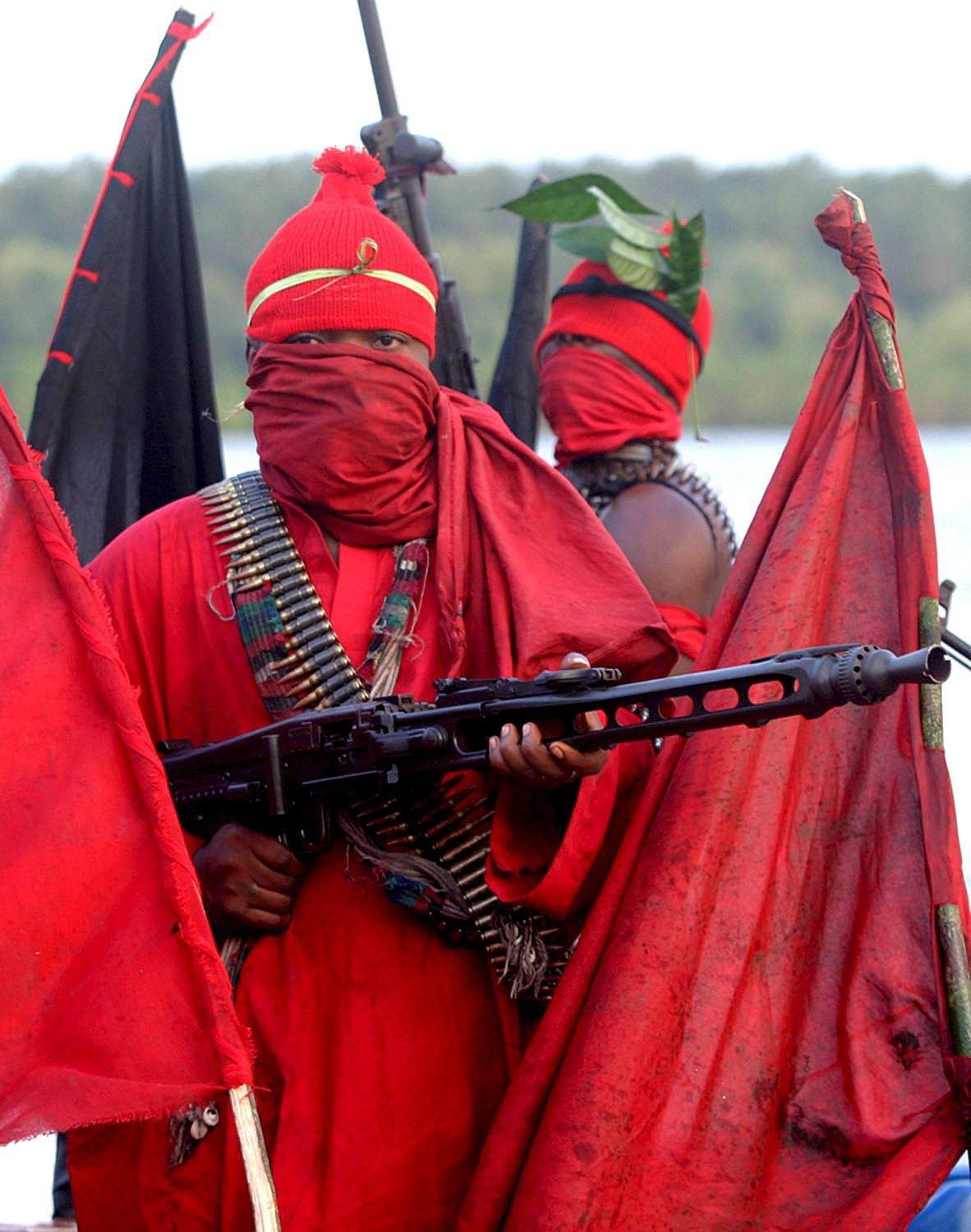 Niger Delta Avengers Nigeria Troops MEND