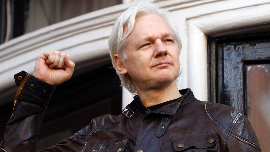 Julian Assange, Australia