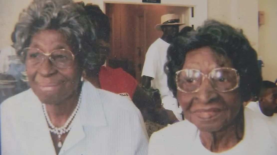 Longevity runs in the family. Elizabeth Francis is pictured with her older sister, Bertha Johnson, who she cared for until her death in 2011. | KTRK 