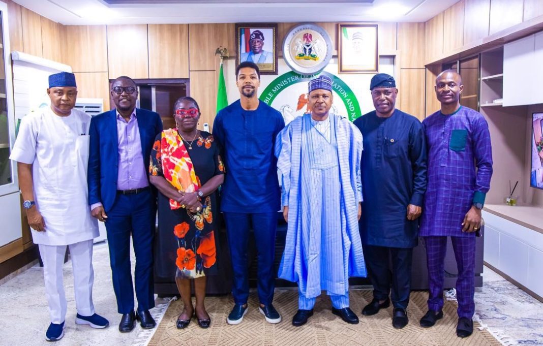 L-R: Special Assistant to the Minister of Information and National Orientation, Mr. Rabiu Ibrahim; General Manager, Northern Operations of Guardian Newspapers, Chuks Nwanne, Acting Permanent Secretary, Federal Ministry of Information and National Orientation, Mrs. Comfort Ajiboye; Chief Executive Officer of Guardian, Mr. Toke Ibru, Minister of Information and National Orientation, Mohammed Idris; Editorial Board Member, Martin Oloja and the Editor of Guardian, Oluwafemi Adekoya during a courtesy visit to the Minister in his office on Thursday