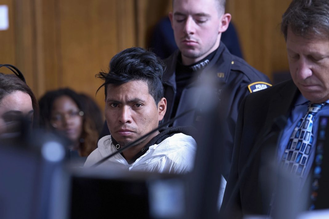 Sebastian Zeta, accused of setting a woman on fire inside a New York City subway train, appears in court, Tuesday, December 24, 2024, in New York | AP Photo/Curtis Means via Pool