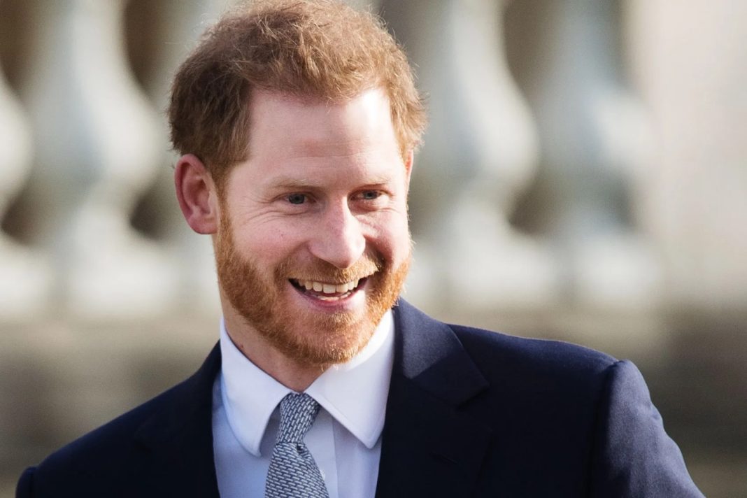 Prince Harry, Spare, phone-hacking