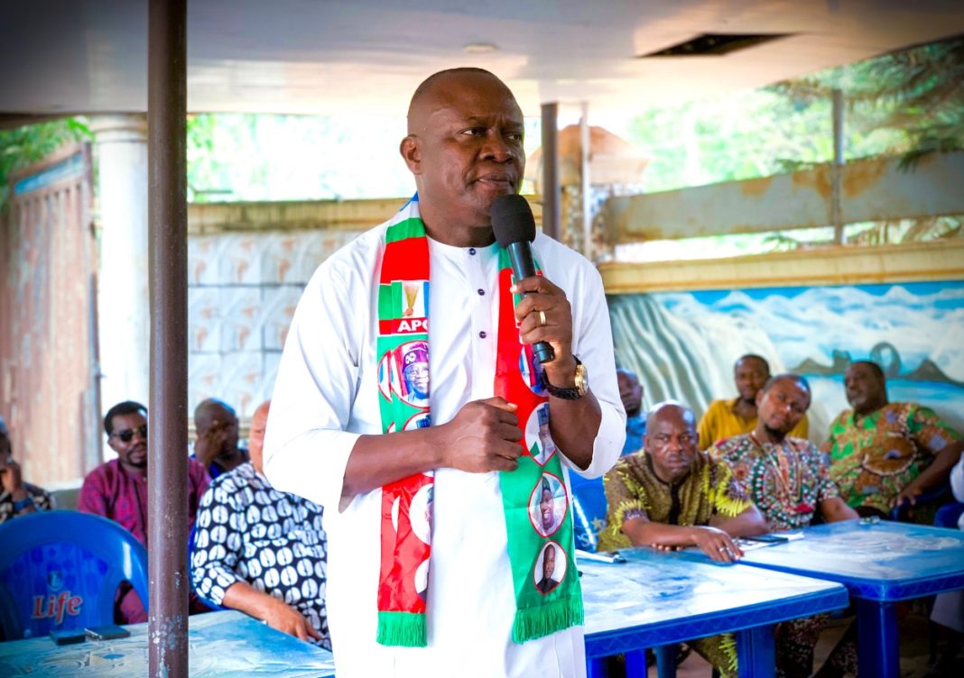 Business mogul Valentine Ozigbo, a 2021 Anambra governorship candidate, speaks at a party meeting as he officially joined the All Progressives Congress (APC) in Amesi, Aguata LGA, Anambra State. Photo Credit: Clinton